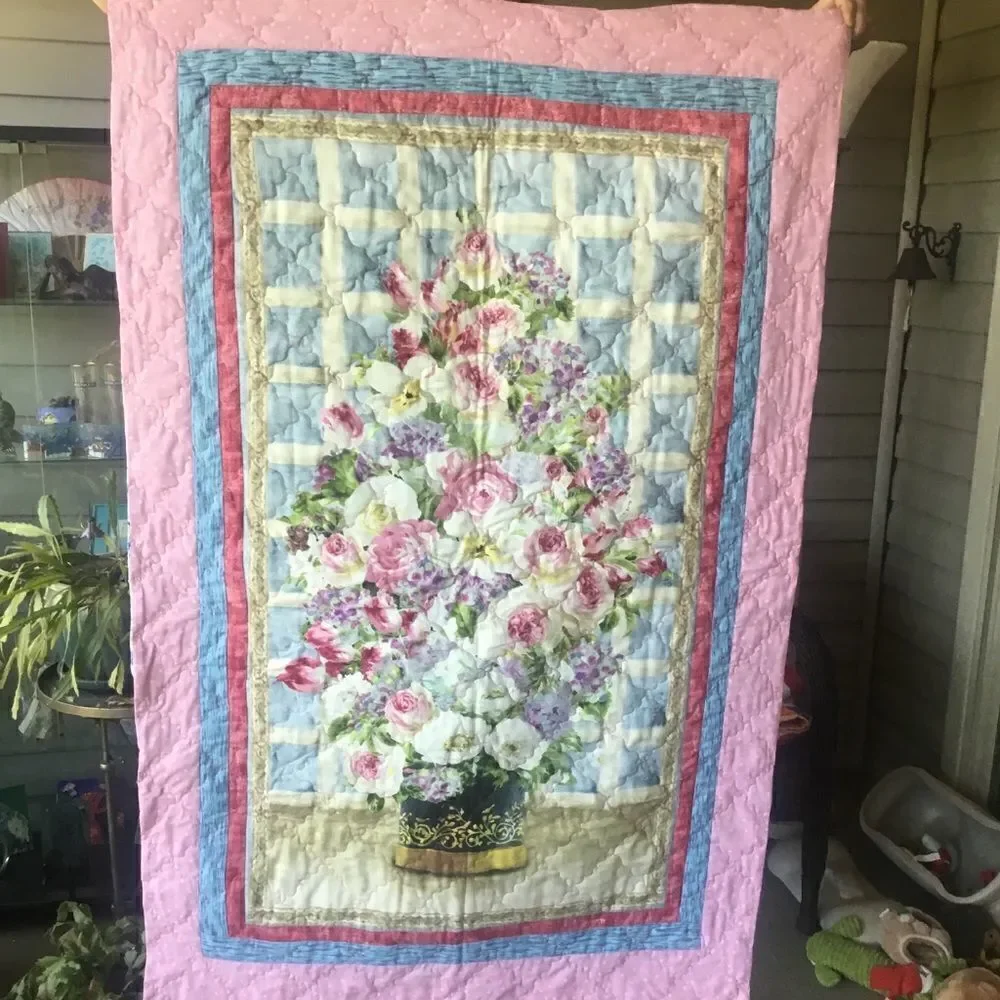 NWT Hand Crafted Flower Bouquet Quilt